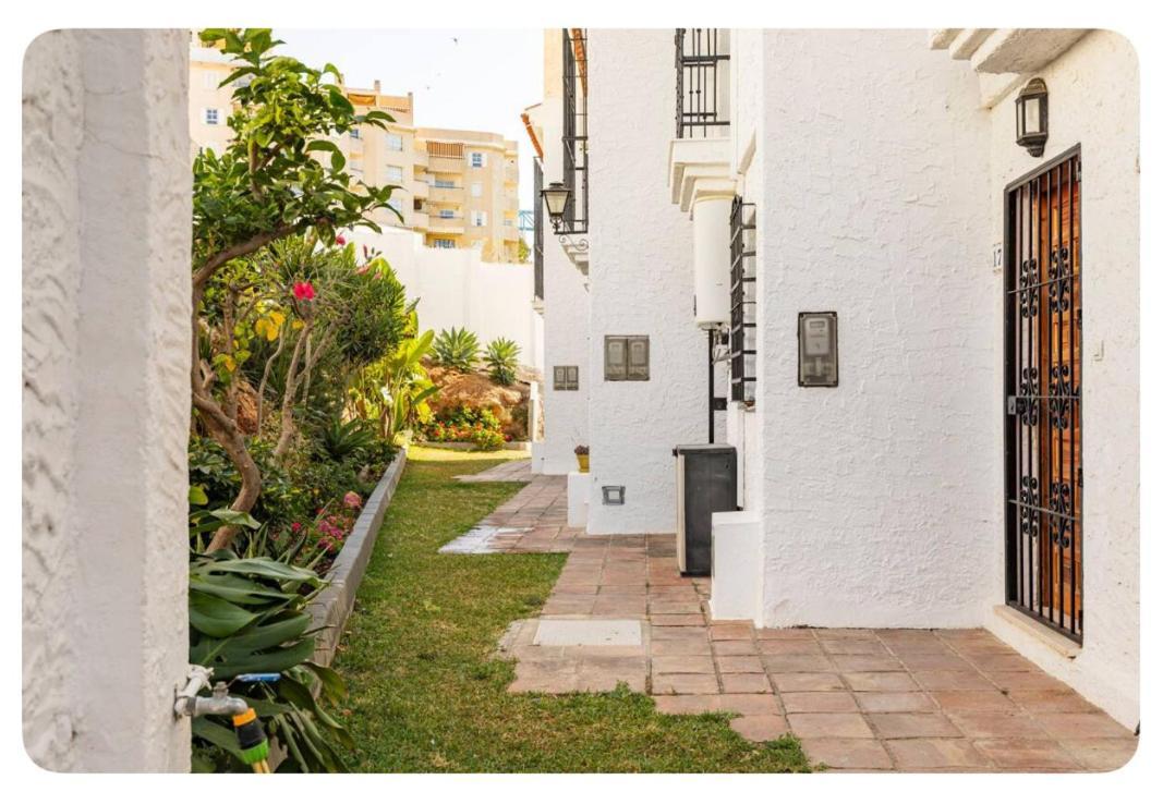 La Casa En La Carihuela Playa A 4 Minutos A Pie Villa Torremolinos Exterior foto