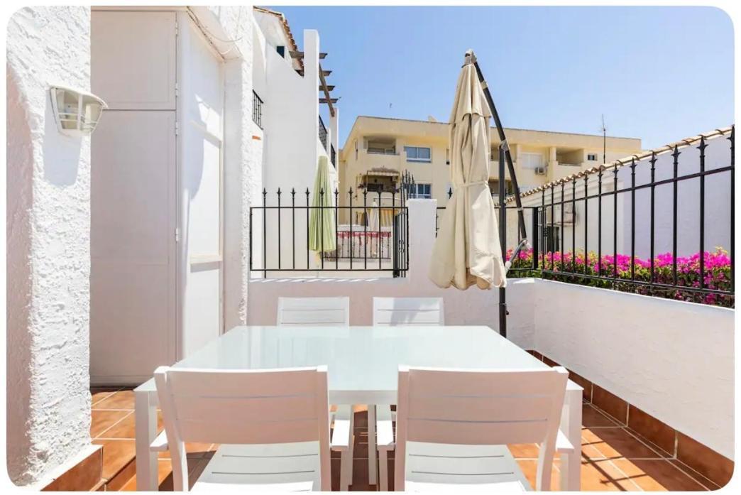 La Casa En La Carihuela Playa A 4 Minutos A Pie Villa Torremolinos Exterior foto